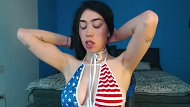 Julieta De Los Angeles online show from 10/23/25, 01:54