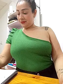 XGabrielaXX online show from 10/25/25, 08:47