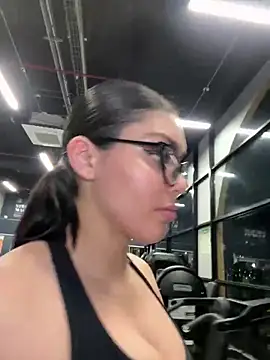 zui lu online show from 02/17/25, 07:47