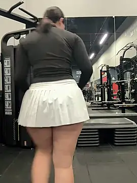 zui lu online show from 02/25/25, 05:08