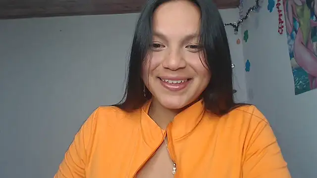 Zafiroweb09 online show from 01/16/25, 01:58