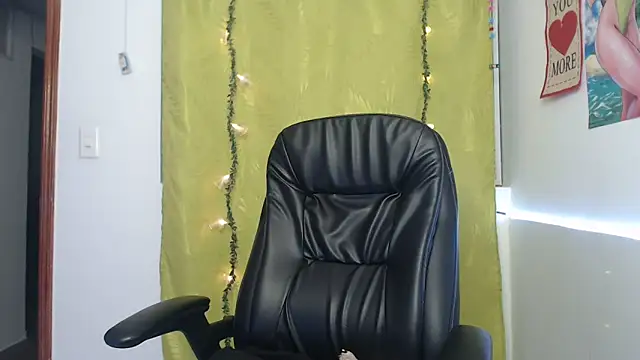 Zafiroweb09 online show from 01/22/25, 01:10