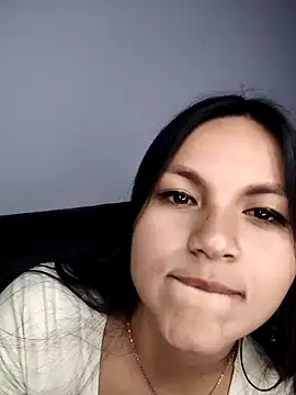 Zafiroweb09 online show from 10/29/25, 02:47