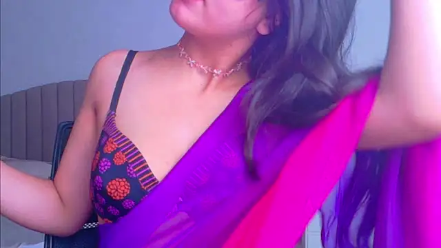 Aashika-Kaur online show from 09/09/25, 04:45