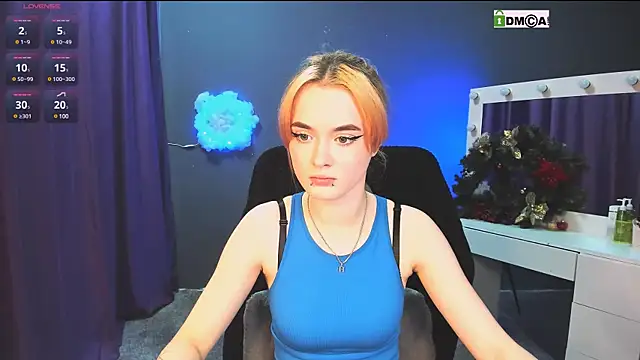 Snapshot of liana_kisses chatting on 02/04/25, 12:00 liana kisses online show from 02/04/25, 12:00