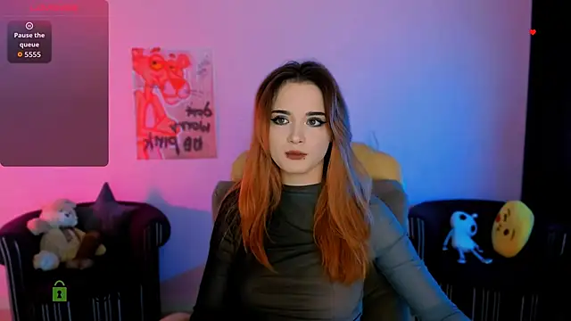 liana kisses online show from 11/14/25, 08:18