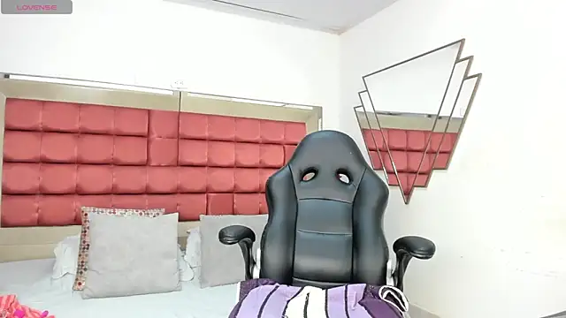 BarbaraKnox  online show from 01/05/25, 12:10