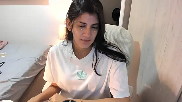 misstoya online show from 09/20/25, 03:57