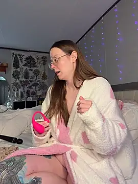 Sweetdee222x online show from 03/23/26, 10:03