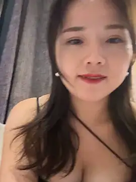 Efangfang online show from 01/01/25, 12:22