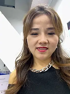 Efangfang online show from 02/27/25, 11:31