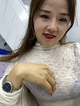 Efangfang online show from 03/04/25, 10:46