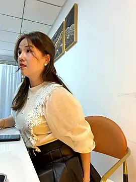 Efangfang online show from 01/16/26, 12:42