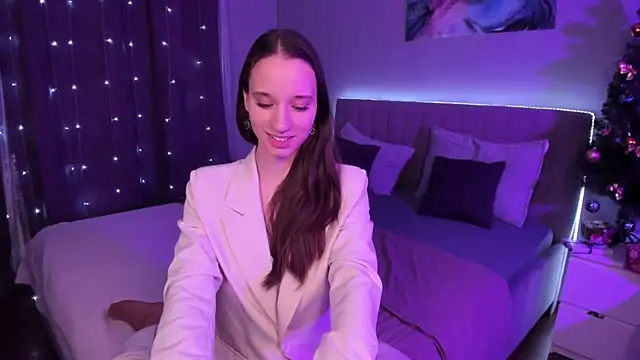 Snapshot of StaceySunny chatting on 01/07/25, 10:30 StaceySunny online show from 01/07/25, 10:30