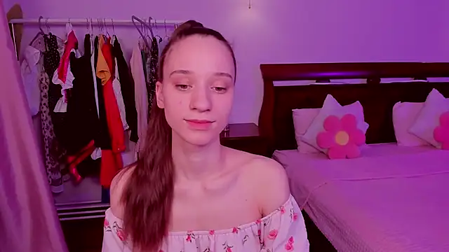 Snapshot of StaceySunny chatting on 02/02/26, 07:40 StaceySunny online show from 02/02/26, 07:40