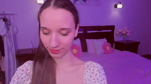 Snapshot of StaceySunny chatting on 02/20/26, 05:35 StaceySunny online show from 02/20/26, 05:35