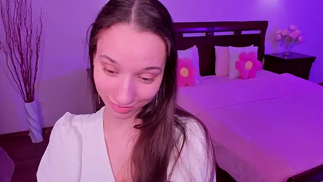 StaceySunny online show from 04/11/26, 05:17