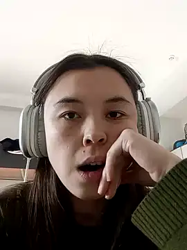 Snapshot of BluesAlyssa chatting on 01/22/25, 10:07 BluesAlyssa online show from 01/22/25, 10:07