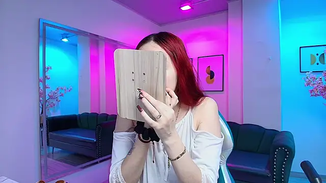 Snapshot of Vermelha_Gremory_ chatting on 03/19/25, 07:38 Vermelha Gremory  online show from 03/19/25, 07:38