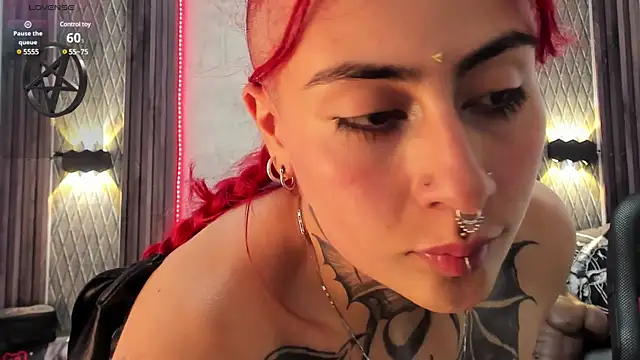 selene red  online show from 03/18/25, 10:58