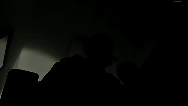 selene red  online show from 11/17/25, 02:56