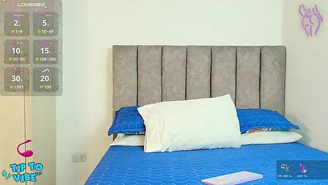 karina lewis  online show from 03/21/25, 04:06