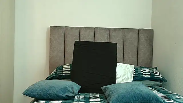 karina lewis  online show from 02/26/26, 04:22