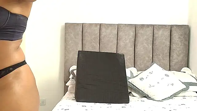 karina lewis  online show from 07/19/26, 06:06
