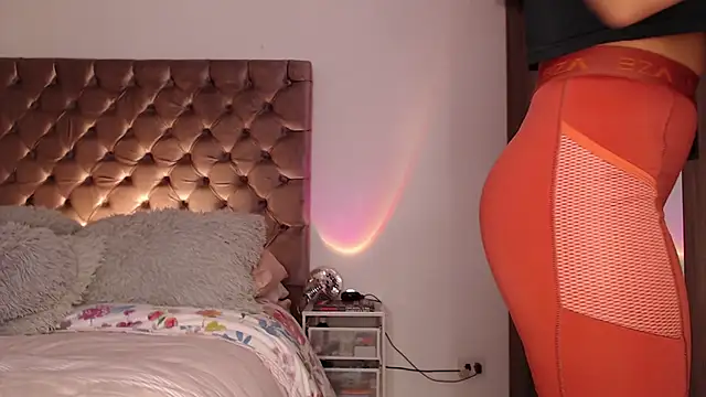 Roussmariehenao online show from 04/16/26, 11:07