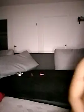 MarochienneAnissa online show from 04/04/26, 02:21