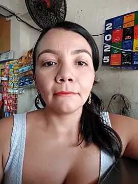 Snapshot of room_24funn chatting on 03/06/25, 07:21 room 24funn online show from 03/06/25, 07:21