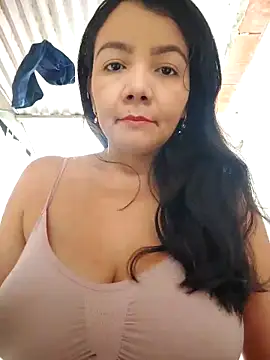 Snapshot of room_24funn chatting on 03/21/25, 02:07 room 24funn online show from 03/21/25, 02:07