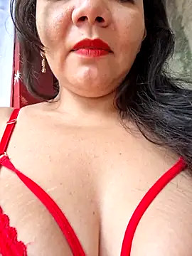 Snapshot of room_24funn chatting on 12/15/25, 03:16 room 24funn online show from 12/15/25, 03:16