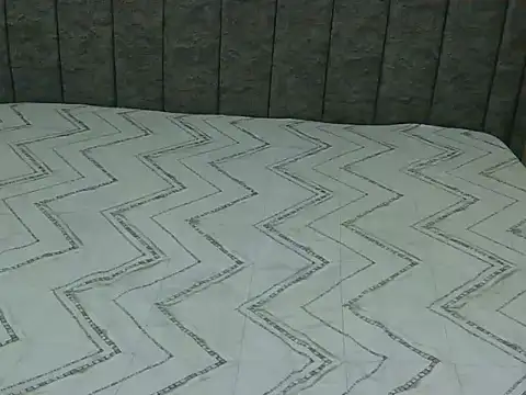 Snapshot of miss-seductive chatting on 10/18/25, 02:07 miss-seductive online show from 10/18/25, 02:07