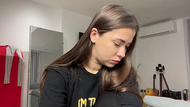 Mika Miller online show from 02/06/26, 07:02