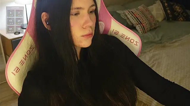 jennetdoll online show from 02/19/25, 03:27