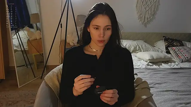 jennetdoll online show from 11/07/25, 01:44