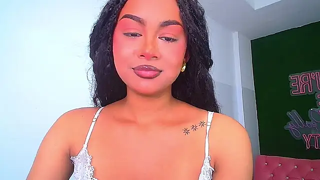 Snapshot of brenda_a_ chatting on 01/11/25, 02:04 brenda a online show from 01/11/25, 02:04