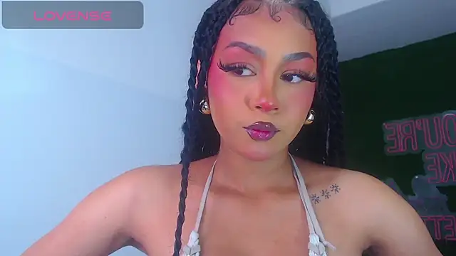Snapshot of brenda_a_ chatting on 02/13/25, 10:34 brenda a online show from 02/13/25, 10:34