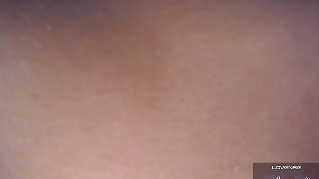 Snapshot of brenda_a_ chatting on 09/18/25, 12:51 brenda a online show from 09/18/25, 12:51