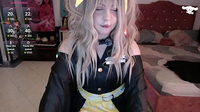 Snapshot of Avril2001 chatting on 07/19/26, 04:16 Avril2001 online show from 07/19/26, 04:16