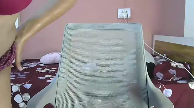 Snapshot of rehana88 chatting on 02/21/25, 05:09 rehana88 online show from 02/21/25, 05:09