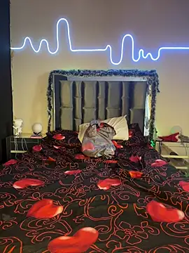 Lya-Kasandra online show from 12/08/24, 07:54