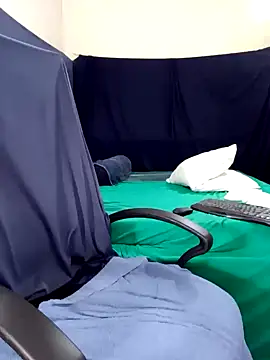 Midnight Blossom online show from 02/18/25, 12:37