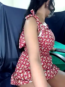 Midnight Blossom online show from 02/18/25, 08:36