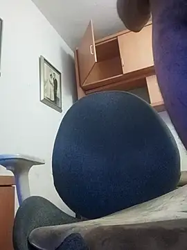 skrigul12 online show from 11/02/25, 06:38