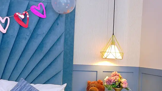 Camille Torres online show from 02/19/25, 01:17