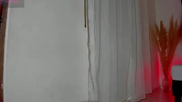 Scarlett 811 online show from 12/20/25, 08:16