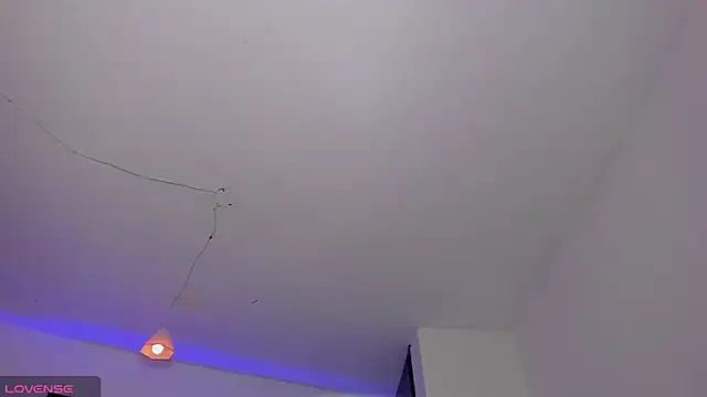 Scarlett 811 online show from 04/21/26, 08:23