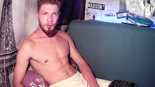 Snapshot of jimmyy_ chatting on 09/22/25, 10:06 jimmyy online show from 09/22/25, 10:06